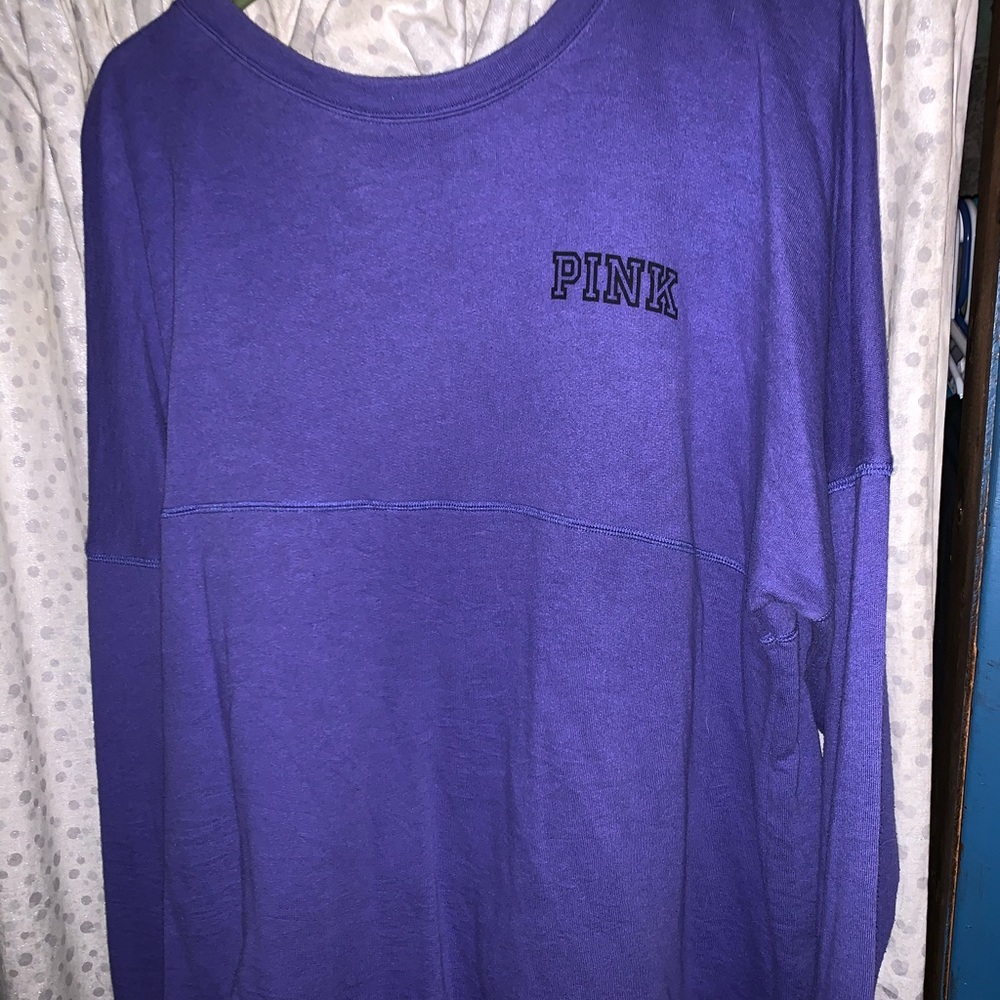 Long sleeve pink sweatshirt
